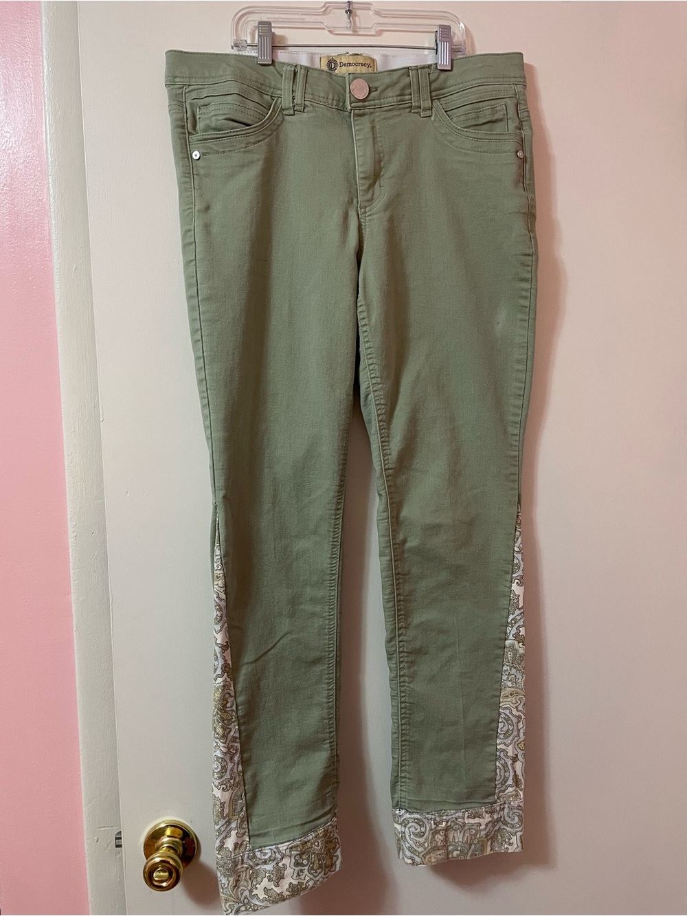 Democracy green pants with paisley print